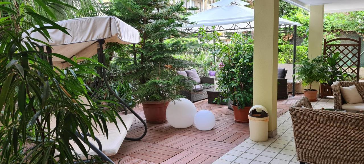 Hotel Beppe Rimini Bagian luar foto