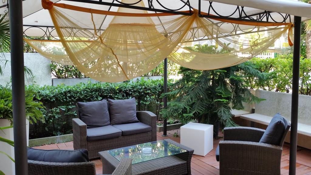 Hotel Beppe Rimini Bagian luar foto