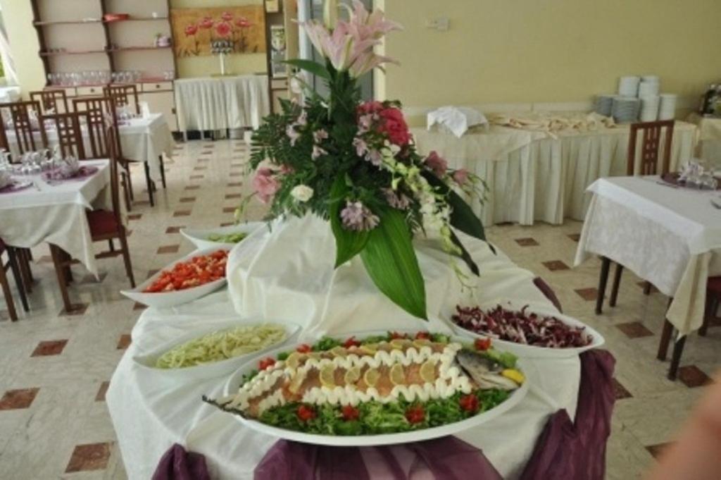 Hotel Beppe Rimini Bagian luar foto
