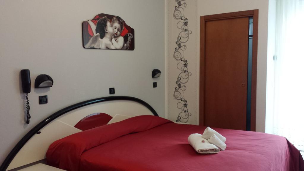 Hotel Beppe Rimini Bagian luar foto