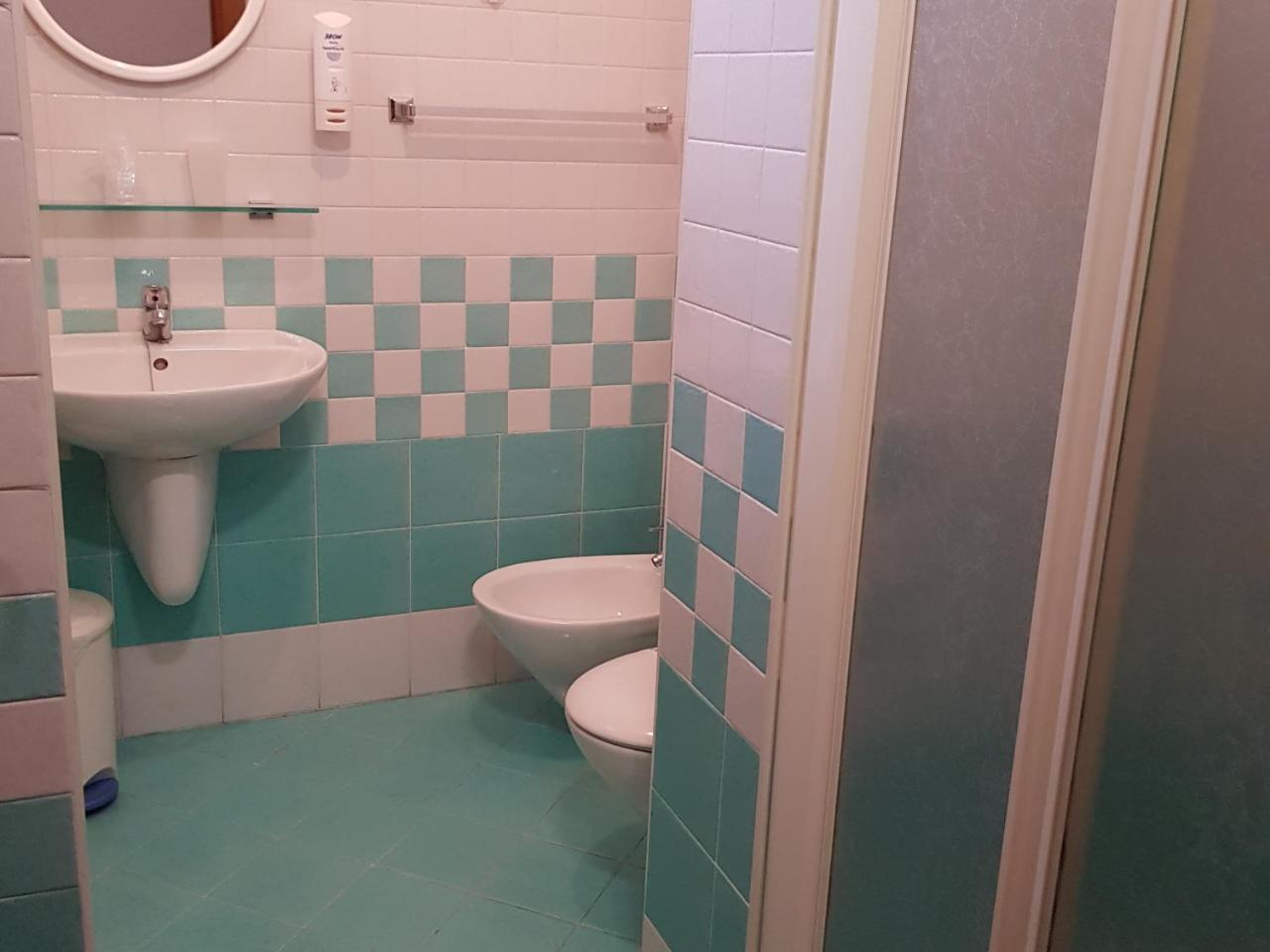 Hotel Beppe Rimini Bagian luar foto